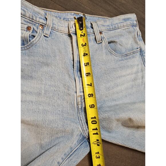 Levi's Women's Premium "Big E" 501 Straight Leg Light Wash Denim Jeans SZ 31x28 - Picture 9 of 10